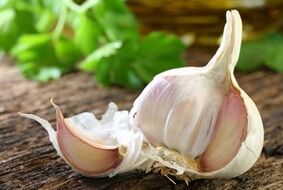 Garlic as a way to remove papilloma